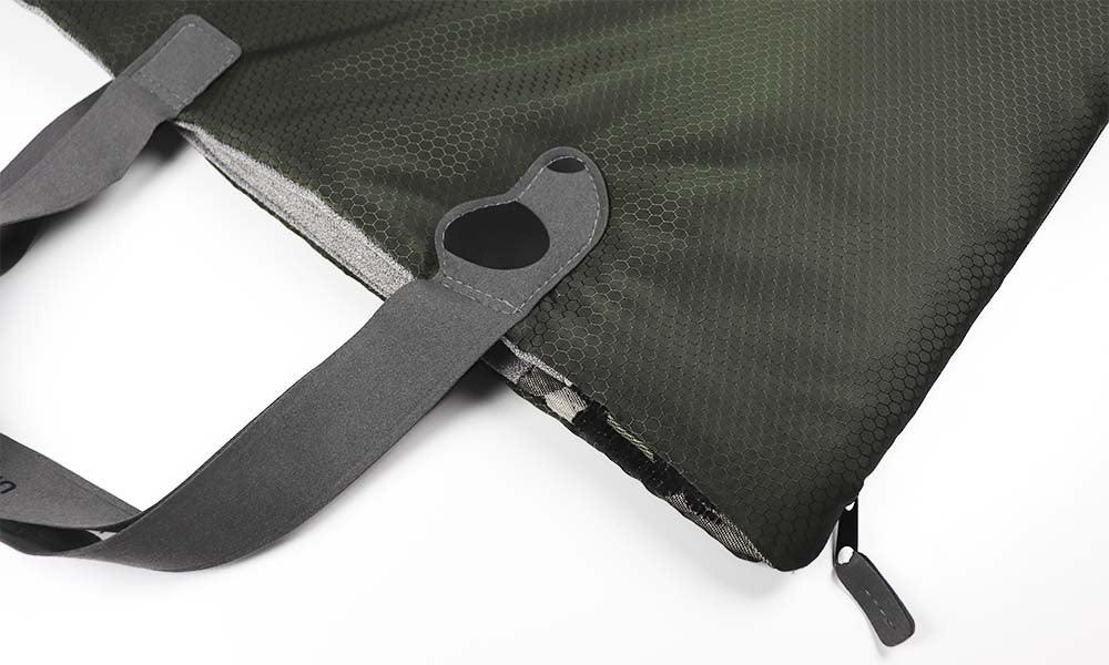 Sammenleggbar reiseseng til hund grå/grønn - Dyrekompaniet